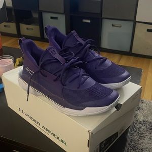 Under Armour Team Curry 7 basketball shoe size 10.5